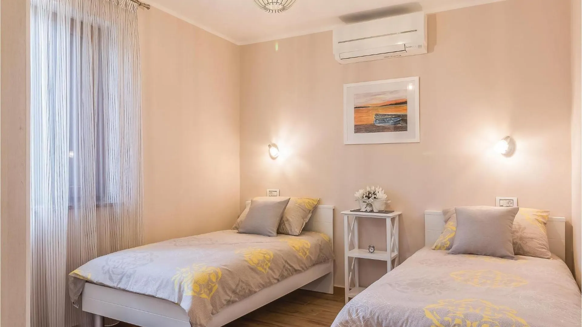 2 Bedroom Lovely Home In Pula Holiday home